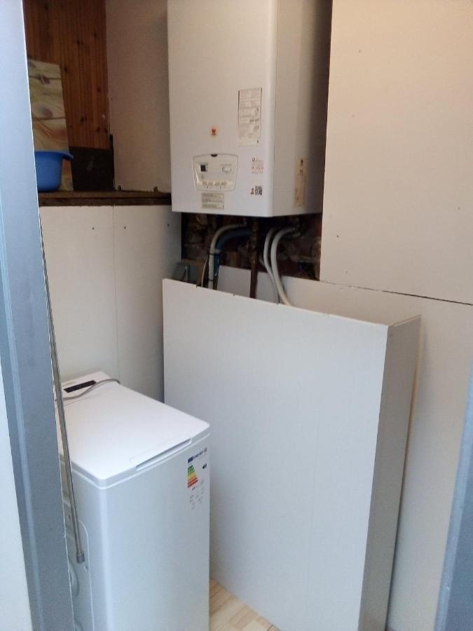 Agreable Maison Avec Cour A 10Min De Liege Herstal Buitenkant foto