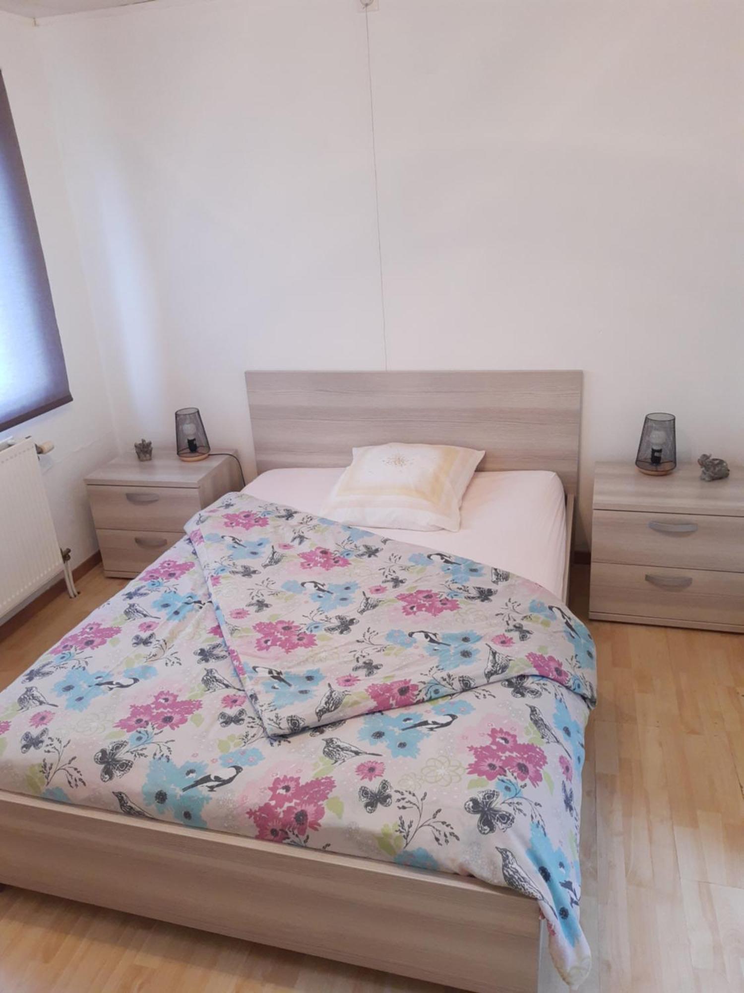 Agreable Maison Avec Cour A 10Min De Liege Herstal Buitenkant foto