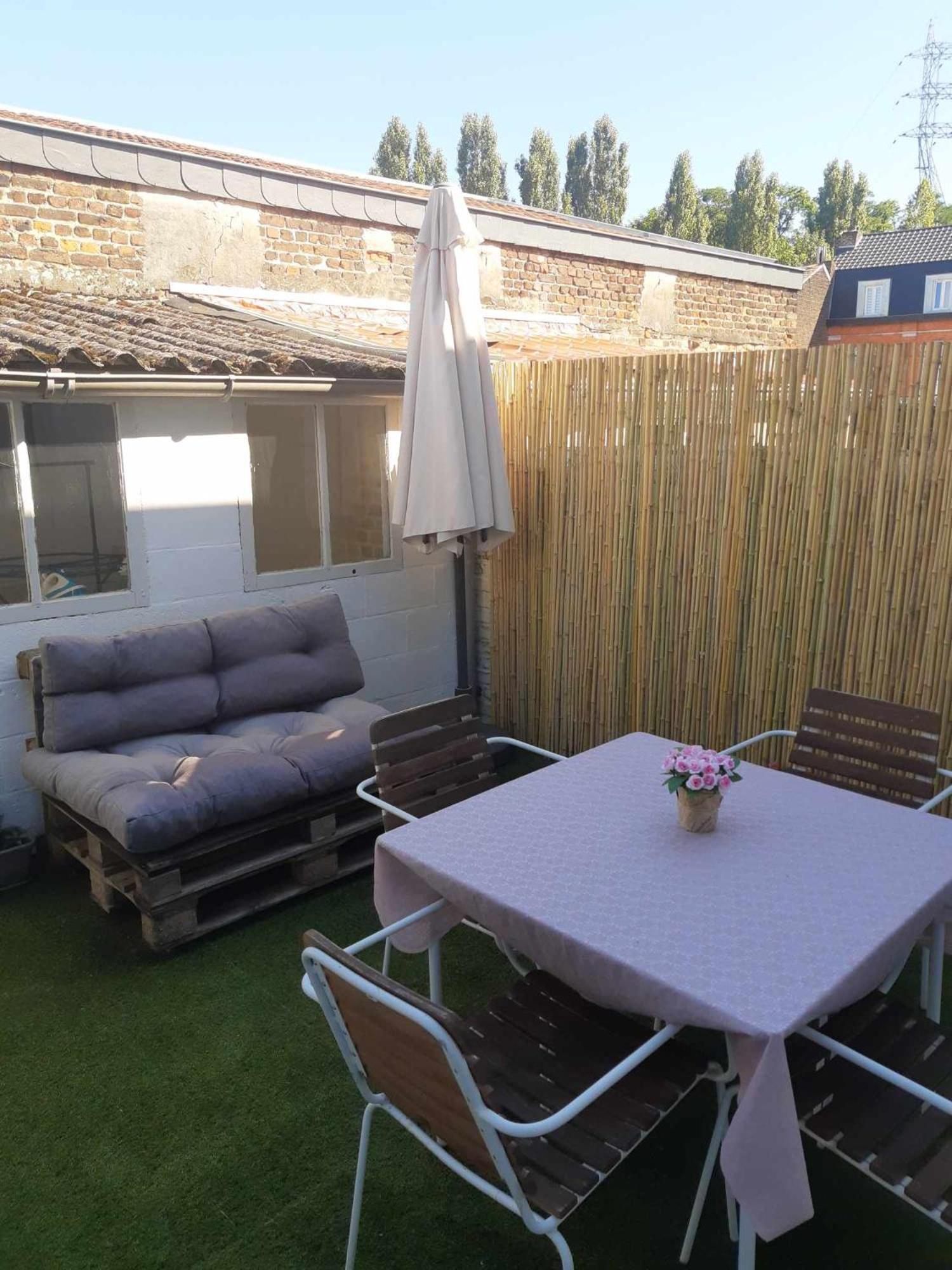 Agreable Maison Avec Cour A 10Min De Liege Herstal Buitenkant foto