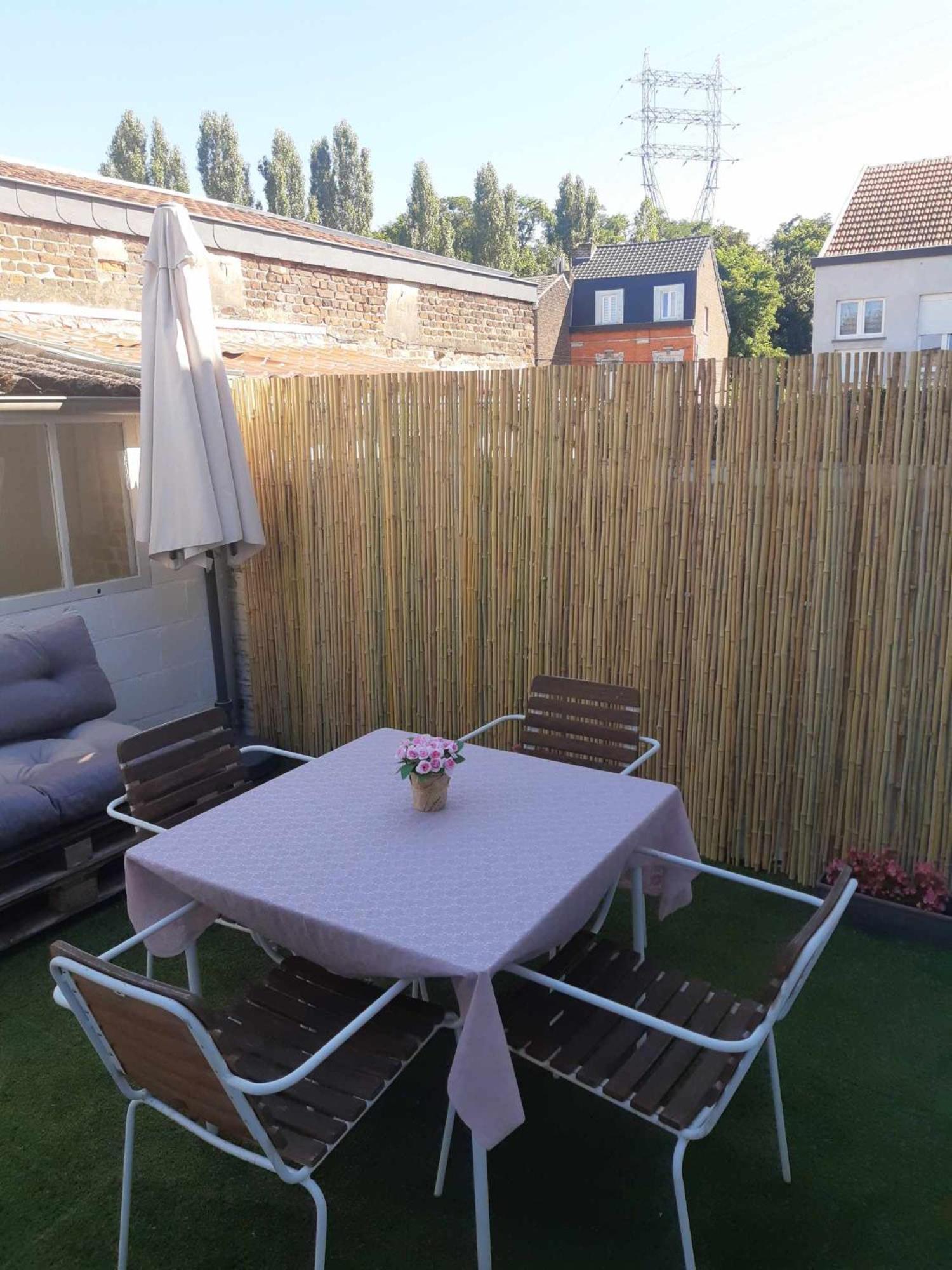 Agreable Maison Avec Cour A 10Min De Liege Herstal Buitenkant foto